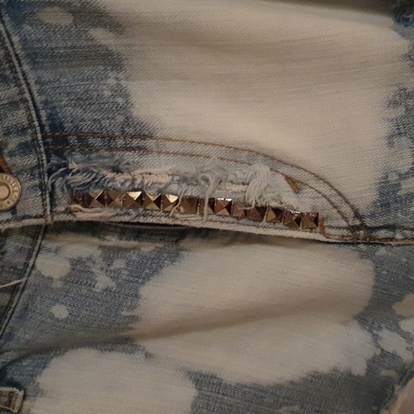 Levi Jeans - Picture 7 of 14